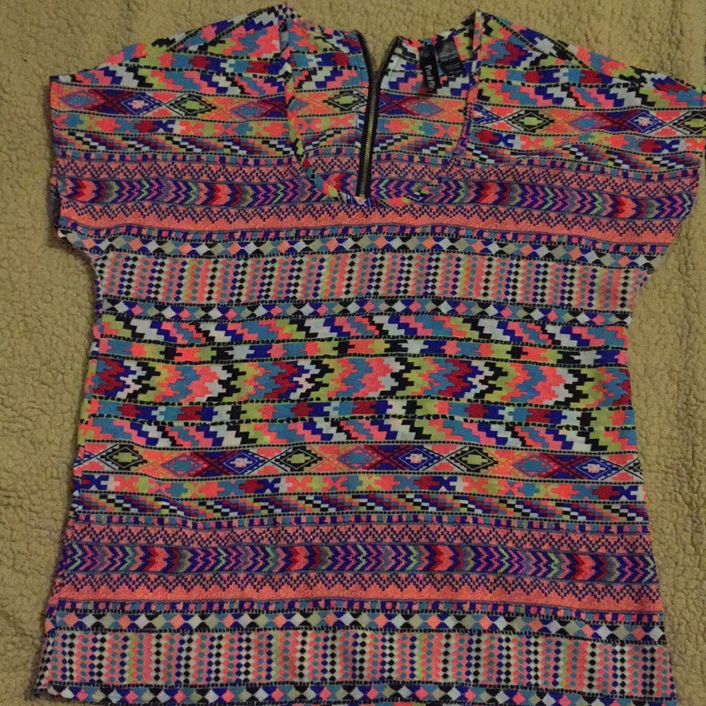 Colorful pattern shirt!